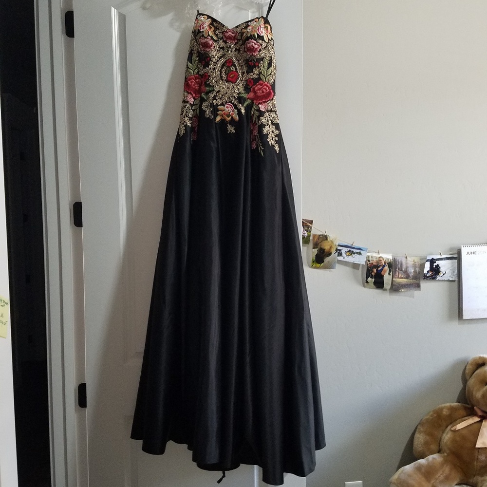 Black Floral Strapless Corset-back Prom Dress sz 7